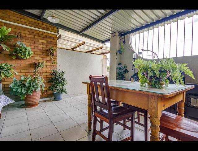 2 BEDROOM PROPERTY TO RENT IN EAST GEDULD